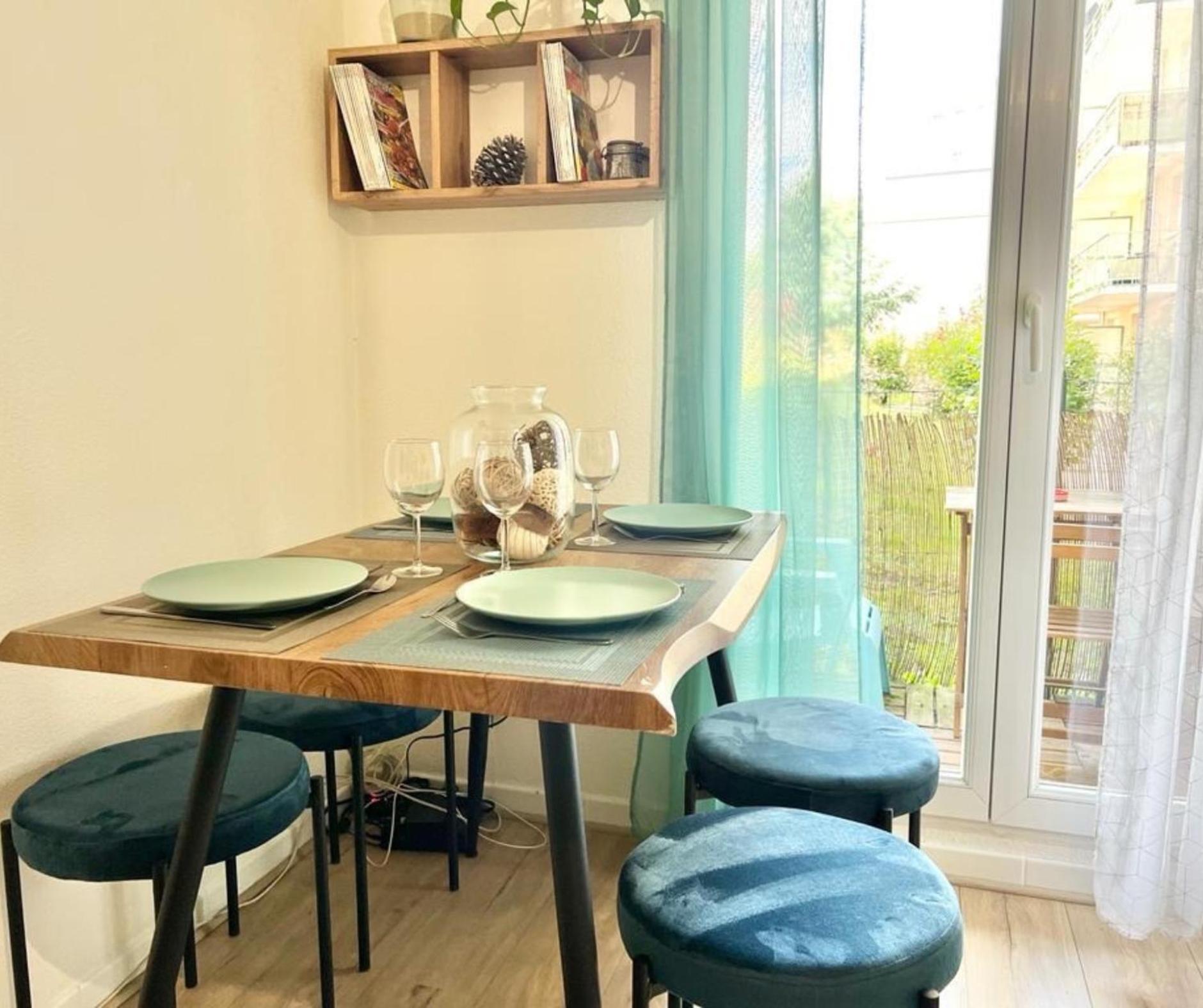 Appartamento Le Renoir Terrasse De Plain-Pied Et Piscine Limoges Esterno foto